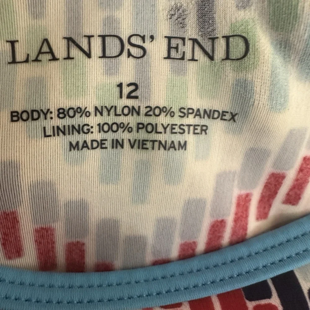 Lands' End‎ Girls Size 12 Rash Guard Chevron Print Long Sleeve Boat Neck Stretch